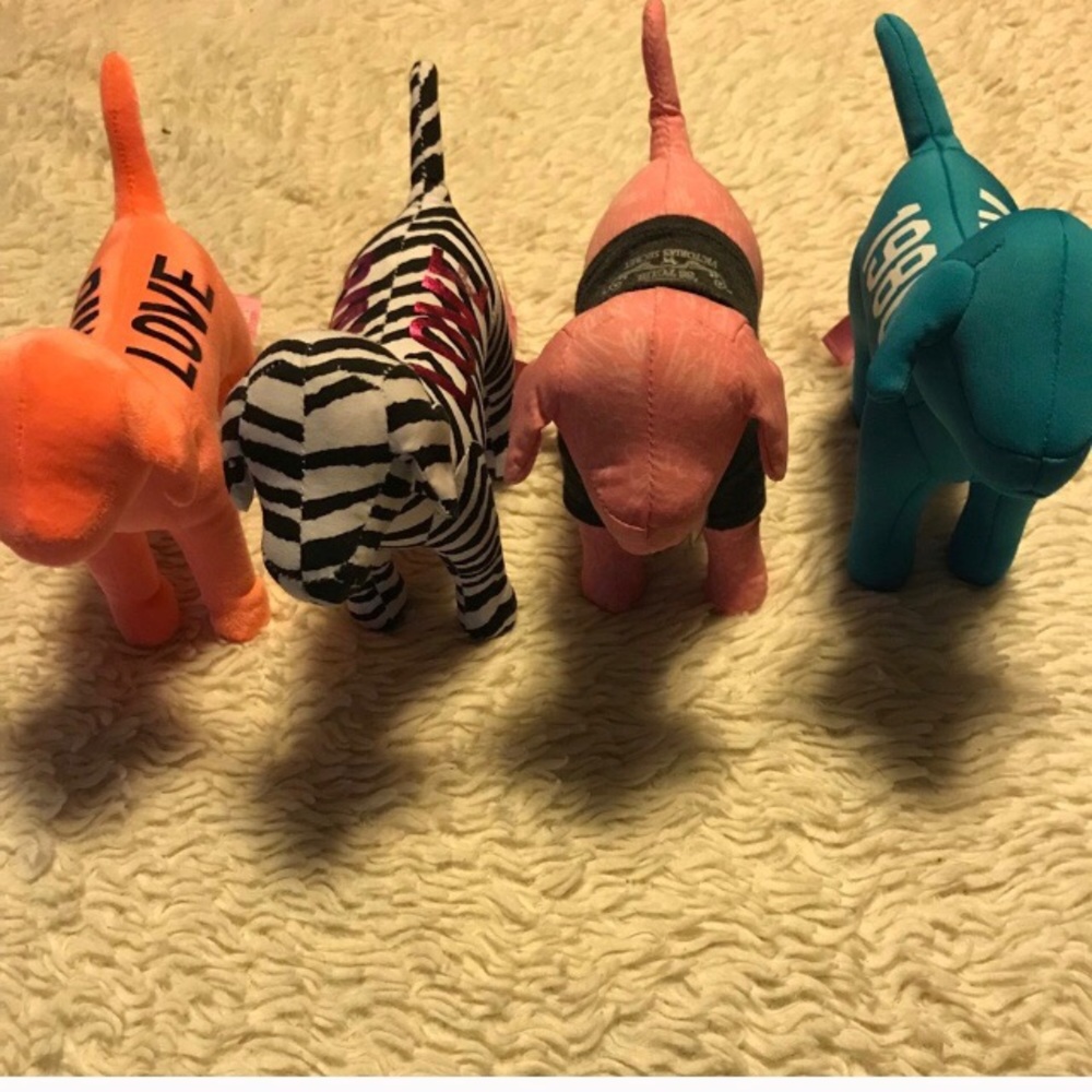 Pink Victoria Secrets puppy dogs